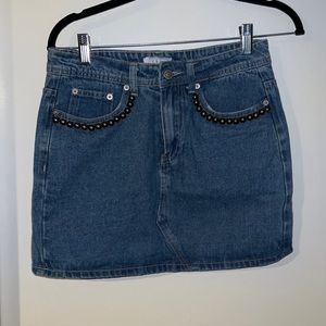 Denim studded pocket mini skirt. US size small